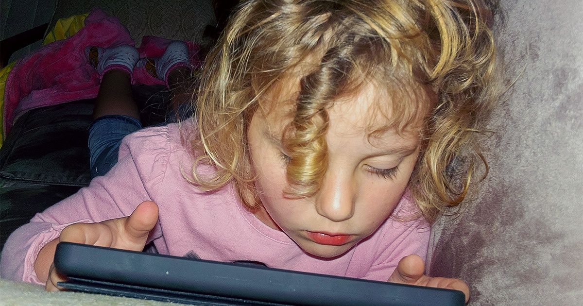 Mama opowiada, co stało się z jej dziećmi, kiedy ograniczyła im czas spędzany przed ekranem do minimum