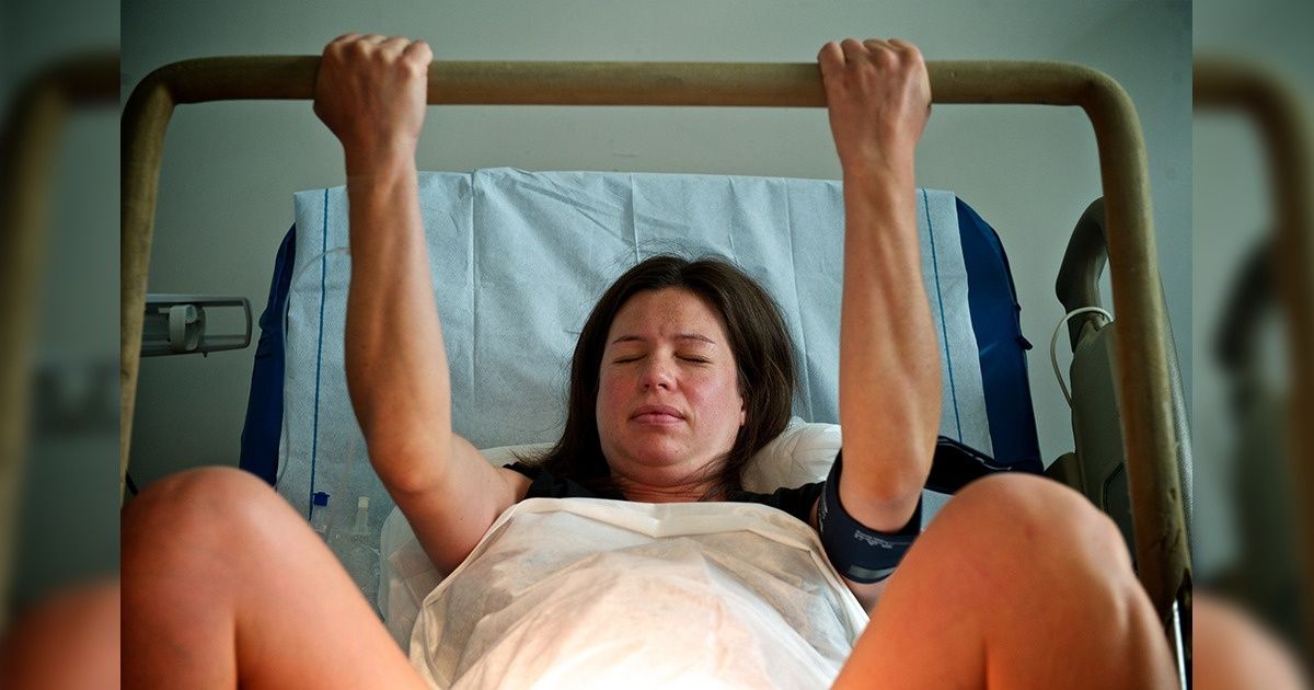 5 zalet i 5 zagrożeń związanych z urodzeniem dziecka po 40. roku życia