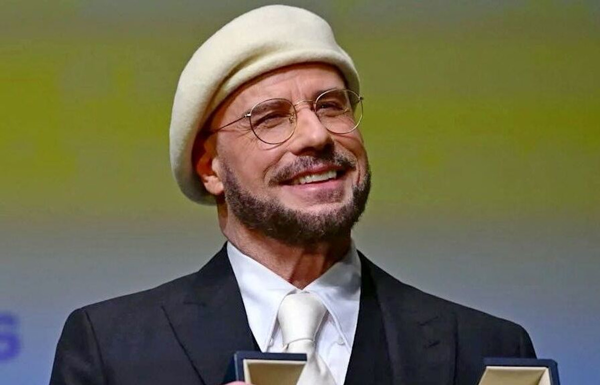 Fani przecierają oczy — „Ma 72 lata, a wygląda na 40!”. Co się stało z twarzą Johna Travolty?